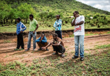 #AIDS2016: Medical male circumcision saves millions in lives and costs Young men from a rural area of KwaZulu-Natal wait to be picked up by health workers working with Doctors Without Borders to undergo medical circumcision.