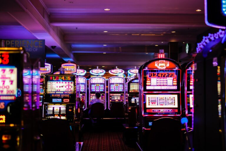 No cloth mask, no entry: Rules for restaurants, hotels and casinos under level 3 lockdown