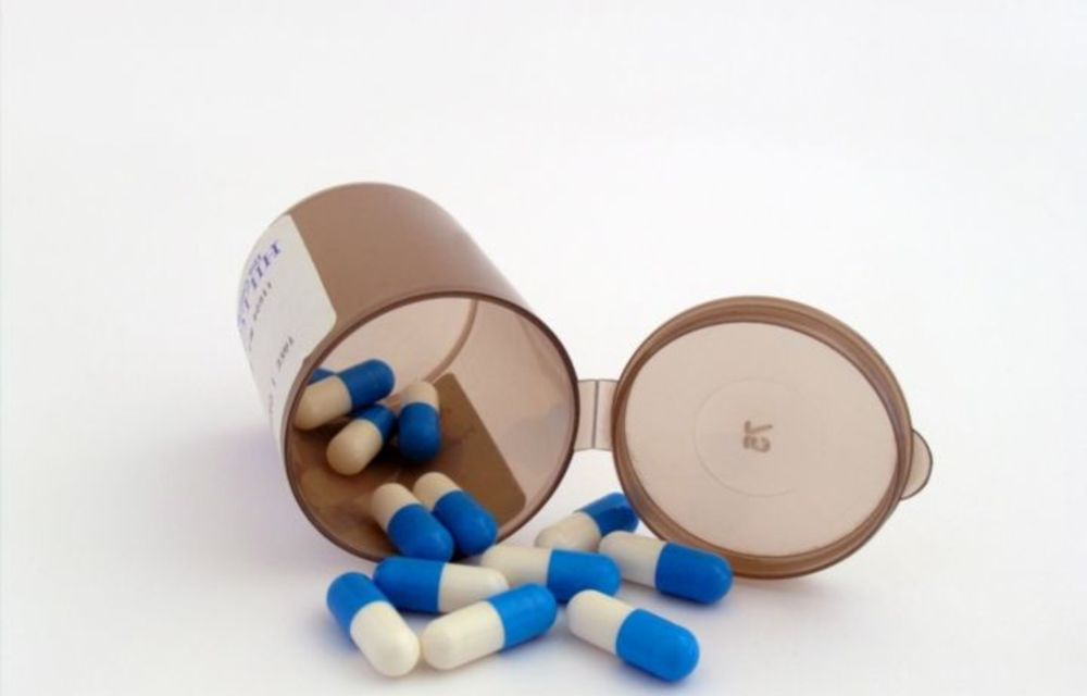 South African doctors are giving antibiotics to healthy patients