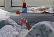 Caesarean section or vaginal birth, which is best for you? Caesarean section or vaginal birth