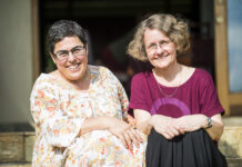 A mezuzah, a Christmas wreath & rooibos with milk: Get to know this NICD couple at home