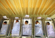 Singapore slings health clues SA’s way Life expectancy at birth is better in Singapore than in many developed countries .