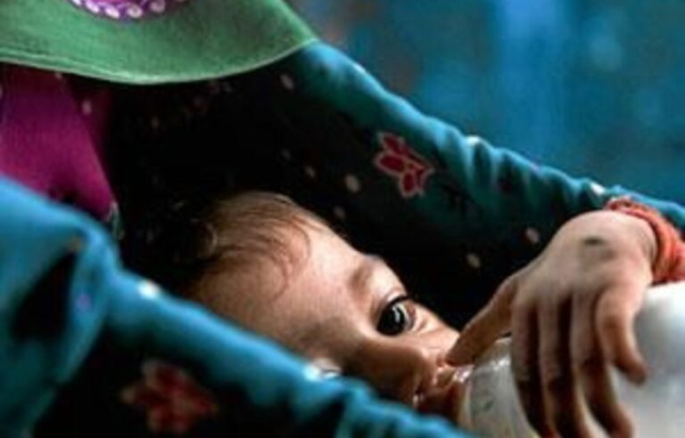 Government bans ‘unsafe’ baby bottles