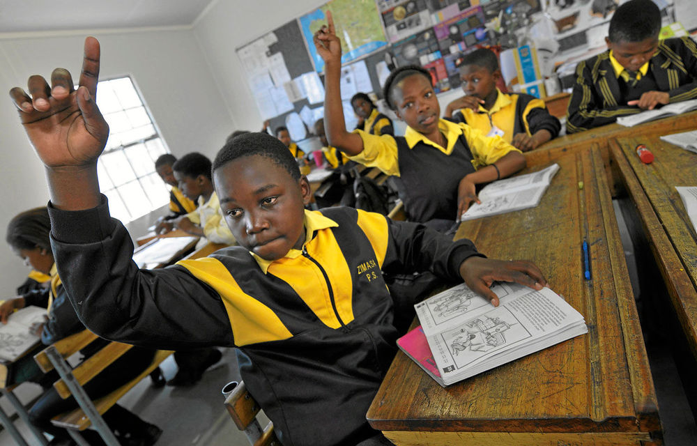 A study says primary school teachers may have an influence on how healthy their pupils are.