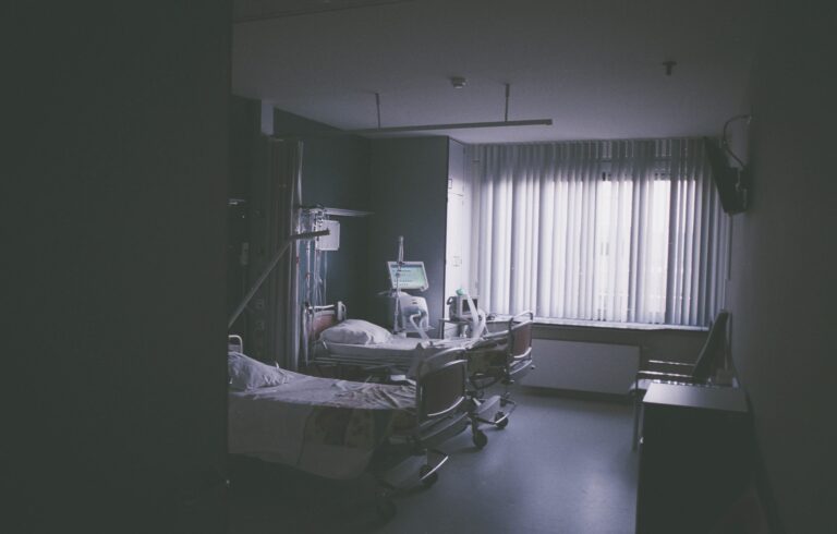Are you a COVID-19 health worker? We’d like to tell your story