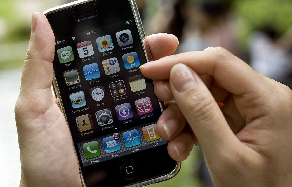 Surgery at your fingertips: smartphones are changing the face of medicine.